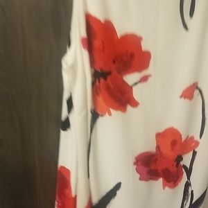 Sleeveless flowered dress